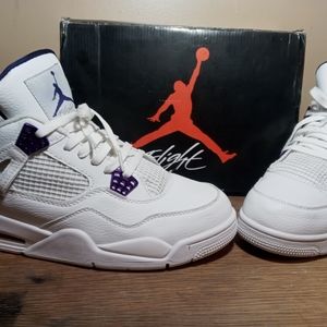 Air Jordan 4 size 11 white